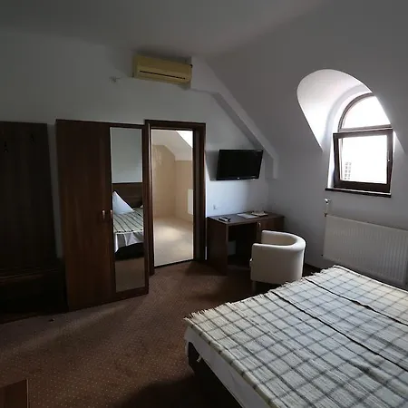 Banat Hotel 2*